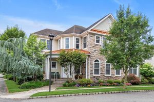 155 EAGLE CRST, PORT WASHINGTON, NY