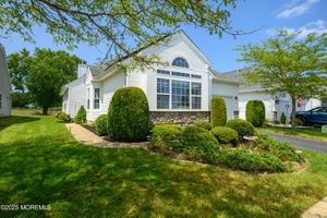 28 HALSTED DR, MANCHESTER, NJ