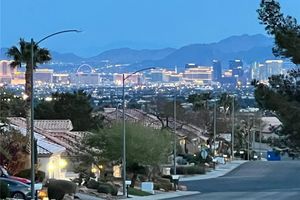 2736 DARBY FALLS DR, LAS VEGAS, NV
