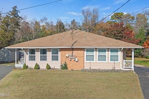 28 SAINT MORITZ PL, TOMS RIVER, NJ