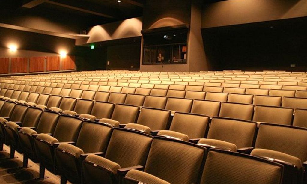 478 Seats in Performance Theater