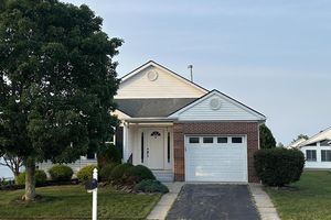 156 PRINCE CHARLES DR, TOMS RIVER, NJ