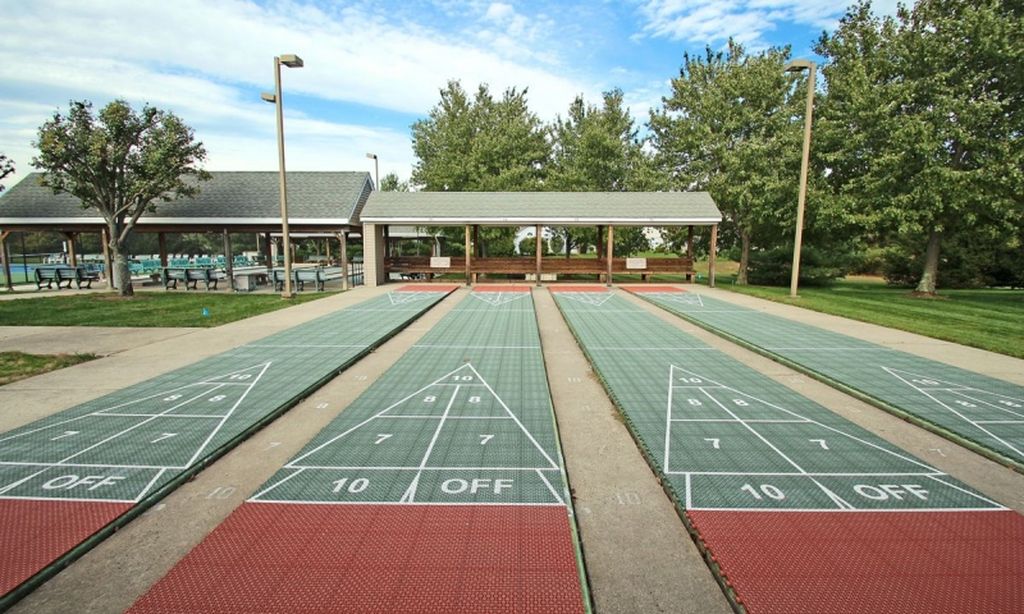 4 Shuffleboard Courts