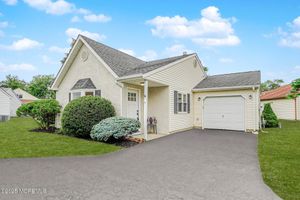 46 EDGEWARE CLOSE # 1000, FREEHOLD, NJ