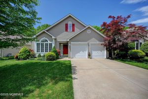 6 SHADOW CREEK CT, JACKSON, NJ