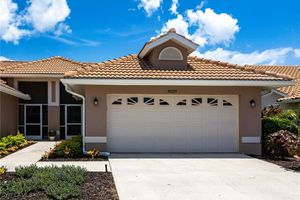8529 MUSTANG DR, NAPLES, FL