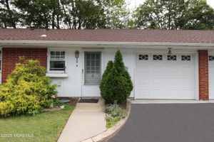 660B PLYMOUTH DR # 1002, LAKEWOOD, NJ