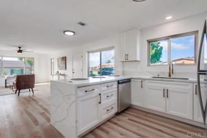 1025 PLOVER WAY, OCEANSIDE, CA
