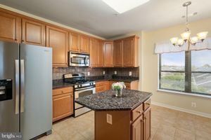 8425 PEACE LILY CT 314, LORTON, VA