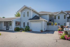 204 ELTON CT W, SAINT JAMES, NY