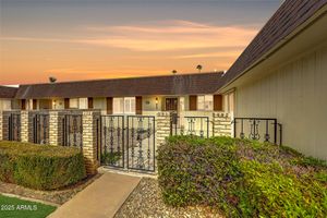 10416 W PRAIRIE HILLS CIR, SUN CITY, AZ