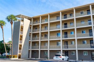 3653 LAKE BAYSHORE DR # 503, BRADENTON, FL