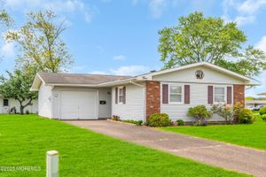 5 SPENSER CT, BRICK, NJ