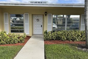 1030 FLAME VINE AVE 13-B, DELRAY BEACH, FL