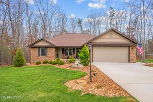 109 BEACHWOOD DR, CROSSVILLE, TN