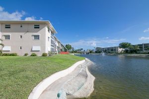 2668 GARDEN DR 108, LAKE WORTH, FL