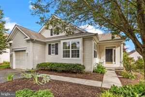 9 BLUE FLAX LN, LANGHORNE, PA