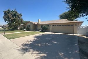 6405 DESERT HILLS AVE, BAKERSFIELD, CA