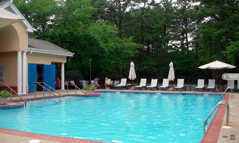 manchester community pool