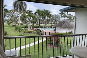 325 CHARLEMAGNE BLVD B207, NAPLES, FL