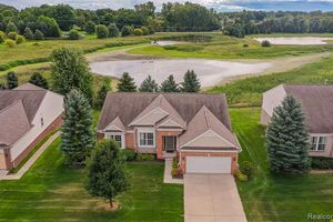 6264 MUIRFIELD DR, GRAND BLANC, MI