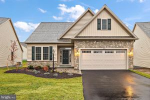 610 GREENBRIAR PATH, COCHRANVILLE, PA