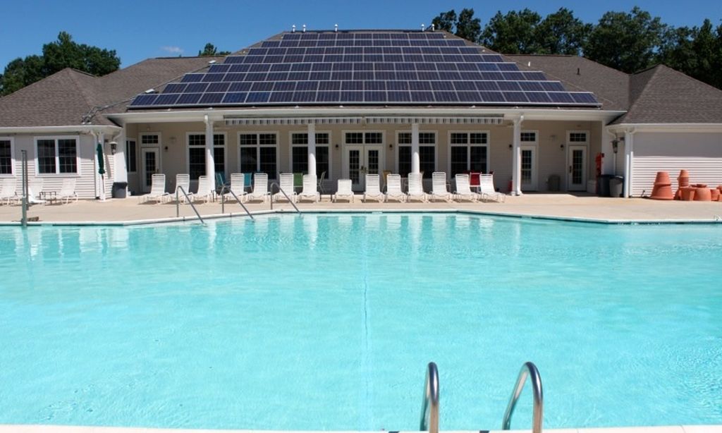 Outdoor Pool & Patio