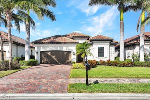 2786 AVIAMAR CIR, NAPLES, FL