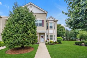 319 SPRING DR, EAST MEADOW, NY