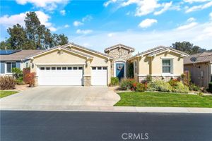 570 OLAZABAL DR, HEMET, CA