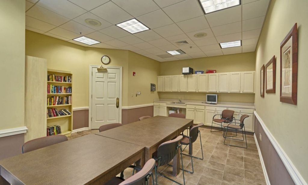 Arts & Crafts Studio