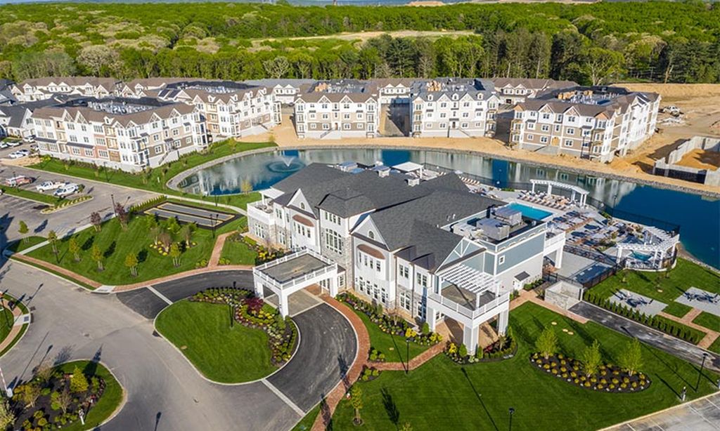 Clubhouse - 29,000 sq. ft.