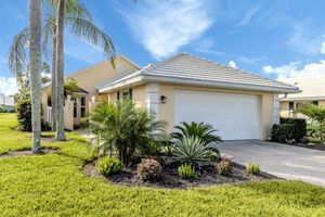 761 HARRINGTON LAKE DR 61, VENICE, FL