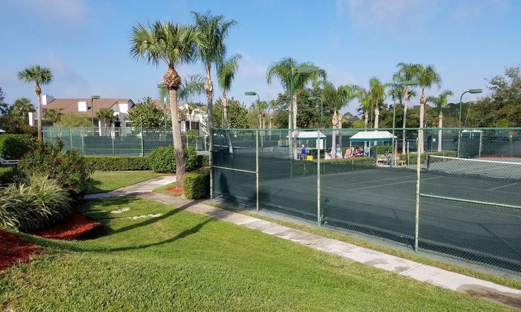 5 Clay Tennis Courts