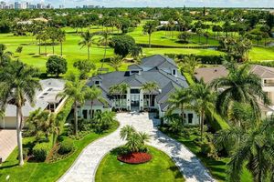 695 WEDGE DR, NAPLES, FL