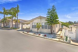 2010 W SAN MARCOS BLVD UNIT 17, SAN MARCOS, CA