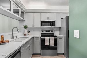 1420 HUNTINGTON LN 2405, ROCKLEDGE, FL