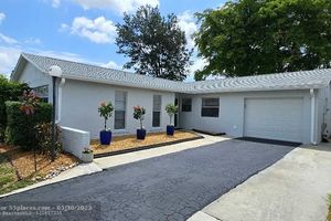 7384 PINE PARK DR, LAKE WORTH, FL