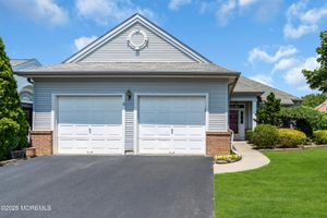 4 BOMAR CT, MANCHESTER, NJ