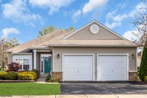 6 MARGAUX DR, MANCHESTER TW, NJ