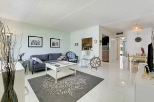 3000 SPRINGDALE BLVD V111, PALM SPRINGS, FL
