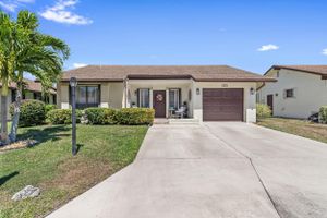 6109 PEACHTREE LN, GREENACRES, FL