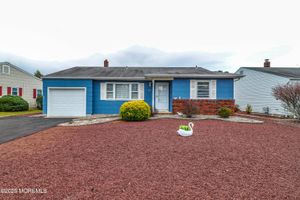 119 CASTLETON DR, TOMS RIVER, NJ