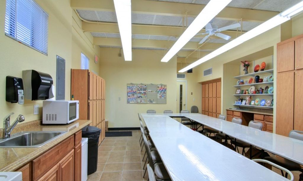 Arts & Crafts Studio