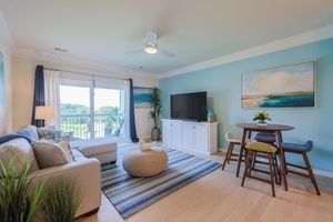 3 PETERS FARM WAY 211, WESTBOROUGH, MA
