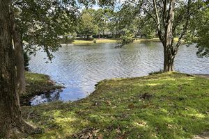 1028B SHETLAND DR, LAKEWOOD, NJ