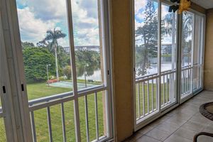 3589 LAKE BAYSHORE DR # J-303, BRADENTON, FL