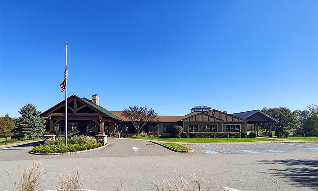 Hawk Pointe Golf Club