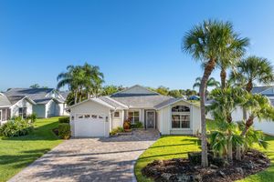 532 PAUROTIS LN, FORT PIERCE, FL