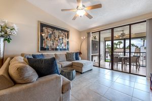 7485 GLENDEVON LN APT 1107, DELRAY BEACH, FL